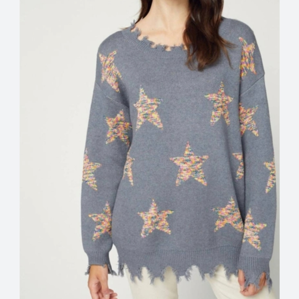 STAR Knitted Grey Distressed Pullover Sweater